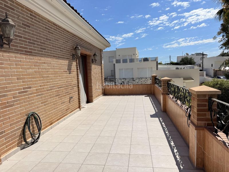 Foto c6b8c64d-9a66-413a-9fff-db99cb75e1a4. Xalet amb calefacció aparcament piscina a Centro de la Ciudad Quesada Rojales