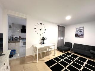 Flat  Calle fotógrafa pilar cortés alemañ. Piso de 3 dormitorios, altozano alicante