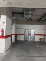 Aparcament cotxe a Calle baron de finestrat 21. Plaza de garaje con trastero en el centro de alicante