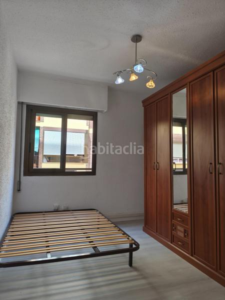 Foto 89108eb5-aeaa-4525-bf8f-3721bd96f021. Alquiler piso alquiler de amplio y luminoso piso en Alicante