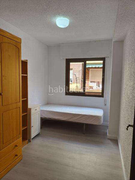 Foto 9af97f48-fac6-4308-8f91-ebd62d794470. Alquiler piso alquiler de amplio y luminoso piso en Alicante