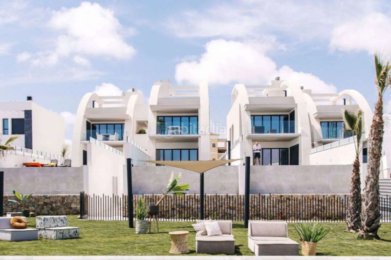 Foto 9e8fac4f-809b-42c7-a4ca-f13a06e61879. Casa amb piscina a Rojales