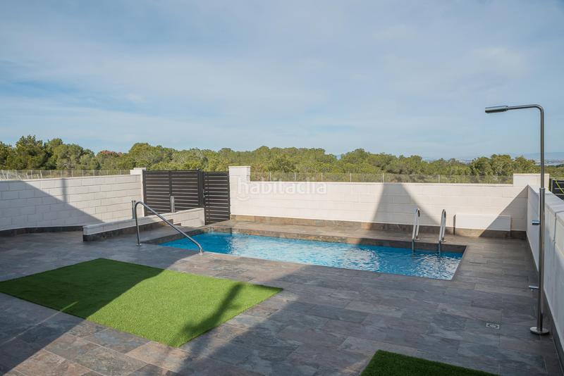 Foto 6b5234af-afbd-4fa8-ad80-dd8ebf62b735. Chalet mit pool in Los Almendros Orihuela