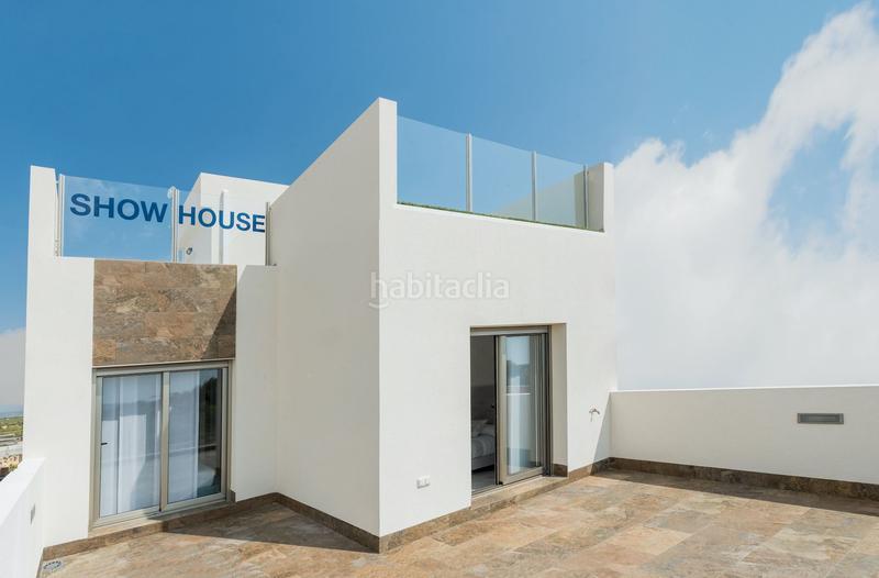 Foto d7e5d994-5960-458a-8093-75e2e9bdc9df. Chalet en Los Almendros Orihuela