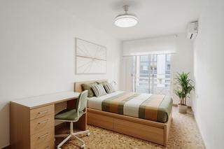 Pis  Calle del médico pascual pérez. Piso de 3 habitaciones en el corazón de la ciudad alicante centr