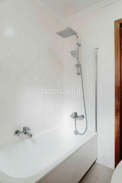 Foto 59c8d643-4776-4f98-a1c7-7be717b3cf07. Pis a Barrio del Centro Alicante