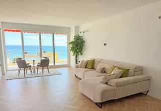 Pis  Virgen del socorro. Piso reformado a 100m de la playa del postiguet, alicante, con e