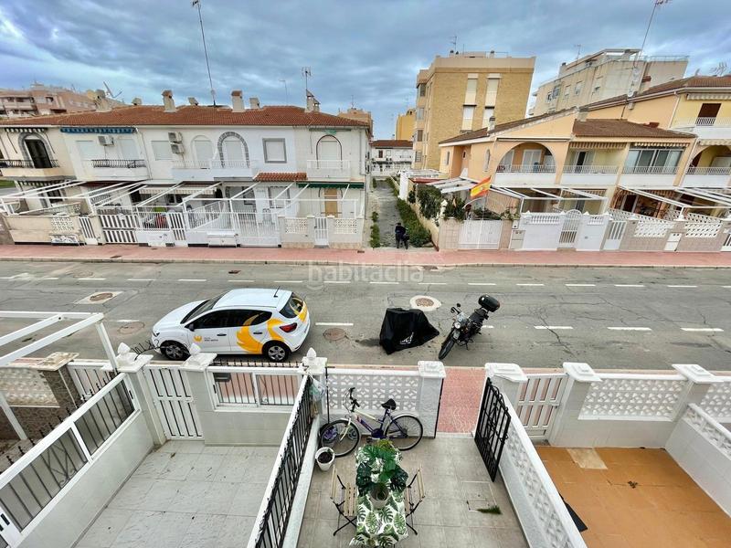 Foto d60ea354-ee39-43b2-a65b-ffb858618857. Maison jumelée dans Gran Playa Santa Pola