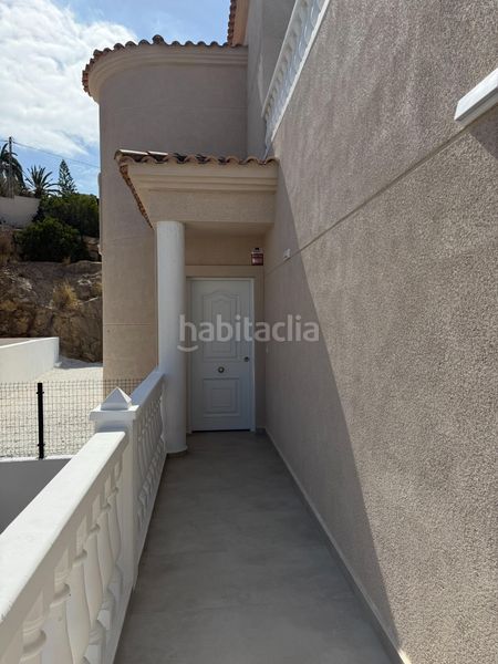 Foto 0d9bc3e3-14fa-490c-9861-98c82b5c7f00. Casa aparellada amb calefacció aparcament a Pueblo Acantilado-Lanuza Campello (el)