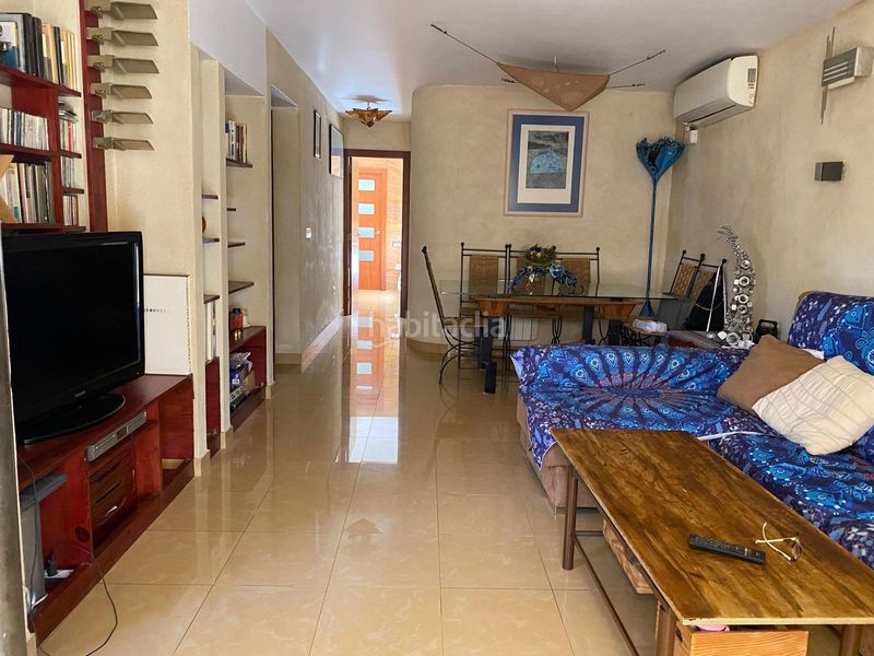 Foto 92d9cf17-22dd-444c-86ca-5d6cd3986375. Casa adossada amb aparcament piscina a Playa Muchavista Campello (el)