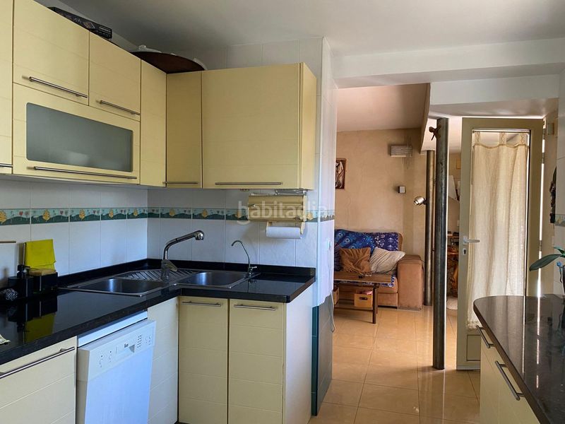 Foto 99bcb858-32dd-4ce2-b484-5ab45335ab95. Casa adossada amb aparcament piscina a Playa Muchavista Campello (el)