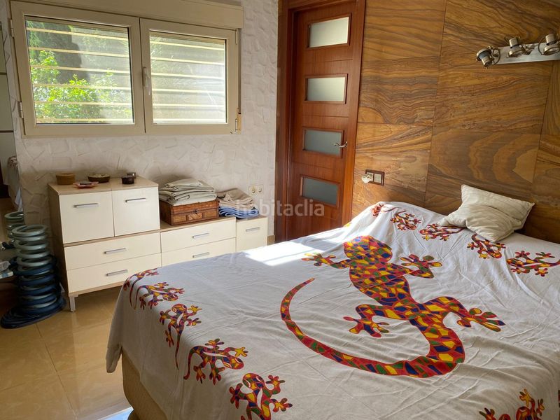 Foto e11eb675-7d70-4483-85d7-4227b54f5917. Casa adossada amb aparcament piscina a Playa Muchavista Campello (el)