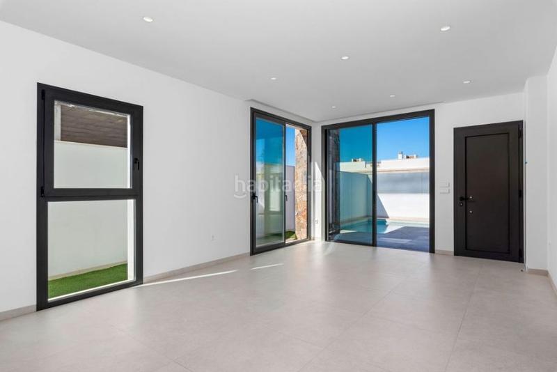 Foto bd087781-ef6a-444f-98f1-af270e6031b7. Apartamento en Pilar de la Horadada ciudad Pilar de la Horadada