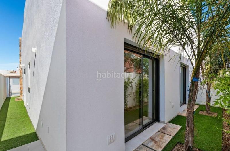 Foto 4dfe6203-c8f9-4eb1-898a-7e9276239e2e. Apartment with pool in Pilar de la Horadada ciudad Pilar de la Horadada