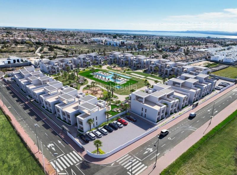 Foto a5d88d42-f73d-4f71-9581-7e2f93b3bbd1. Casa amb piscina a Rojales