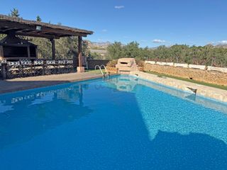 Xalet  Calle 03113. Oportunidad única ! chalet semireformado rodeado de naturaleza e