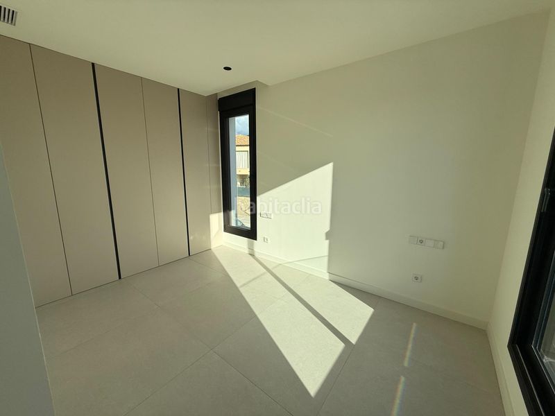 Foto 76a8ff36-7e33-4afd-8802-95a445178130. Xalet amb piscina a balcón de Finestrat-terra marina Finestrat