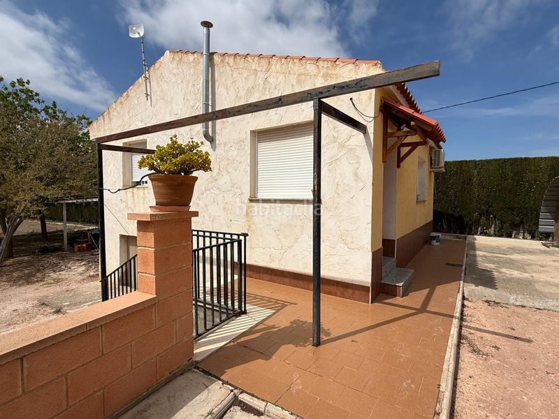 Foto 93fc532c-7d0a-4ca6-94a9-7bd951da7c30. Casa amb aparcament piscina a Novelda