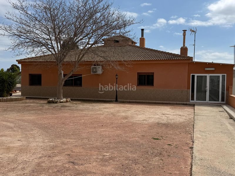 Foto 9d6e7fc8-5e91-43af-8ea3-db32b615ec31. Casa amb aparcament piscina a Novelda