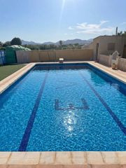 Casa  Campet. Amplia finca con dos viviendas y total privacidad en novelda