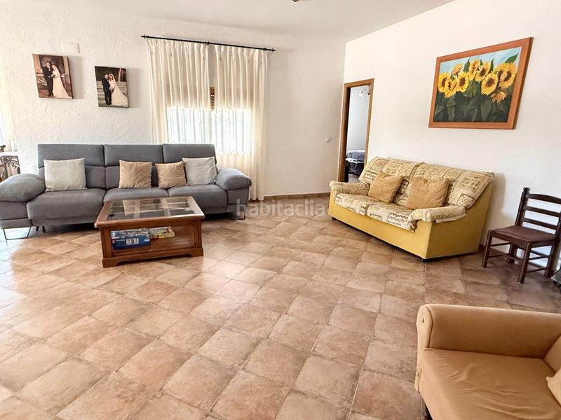 Foto e9b21442-e7cf-49fb-babe-126b6ab58140. Casa amb aparcament piscina a Novelda