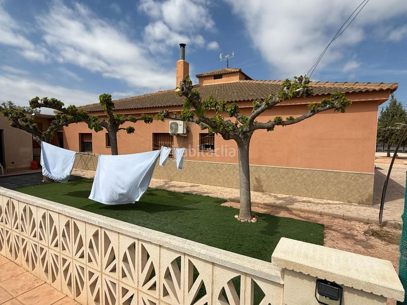 Foto f7482c16-17b7-4270-8162-a77d6378c066. Casa amb aparcament piscina a Novelda