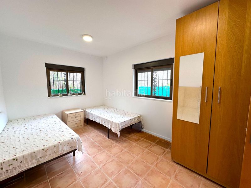 Foto 25897840-df5b-4a4c-9a8e-dec8303f6211. Xalet amb aparcament piscina a Catral