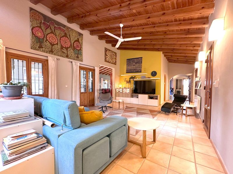 Foto 986d1a90-1986-47fb-b655-edb69af2388d. Xalet amb aparcament piscina a Catral