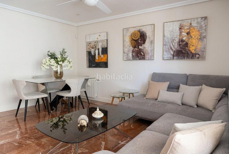 Foto 34e46a61-fdb2-4a01-8e37-144ca4a40847. Àtic amb aparcament a Benalúa Alicante