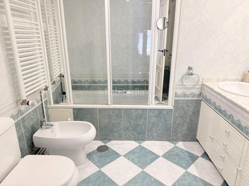 Foto 5b0ea053-903b-4e72-a05f-fa1001532f85. Àtic amb aparcament a Benalúa Alicante