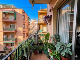 Pis  Valdes. Vivienda exterior con gran potencial en pleno centro de alicante
