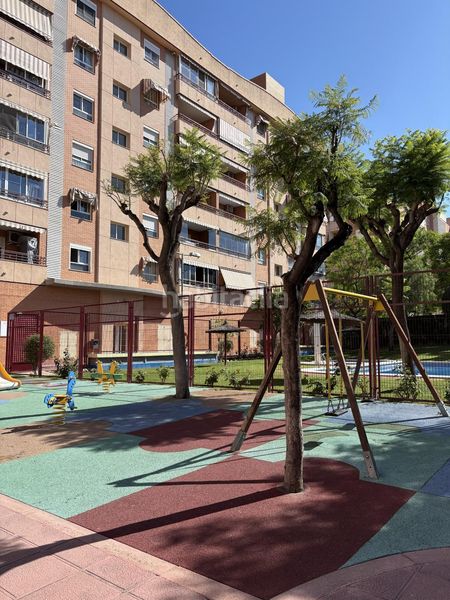 Foto d62f4d76-a394-4d17-ad78-6f17e531ae66. Pis amb piscina a Altozano - Conde Lumiares Alicante