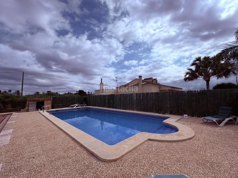 Foto 14546af9-7a7e-4170-90a7-47e79ac303cc. Casa amb aparcament piscina a Centro Elche / Elx