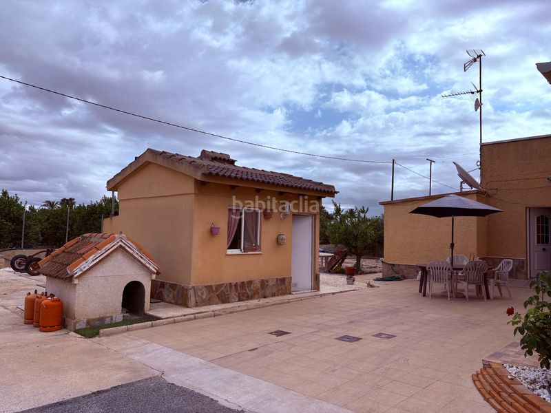 Foto 479b7e1d-a66b-4f71-bf33-b52a0196b585. Casa amb aparcament piscina a Centro Elche / Elx