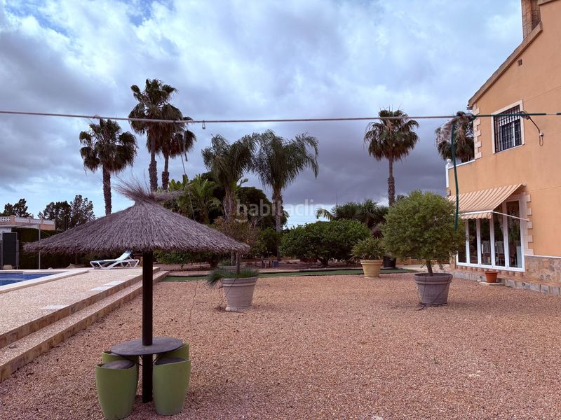 Foto 68533764-9de5-414d-a0c1-e0bfbe493d3e. Casa amb aparcament piscina a Centro Elche / Elx