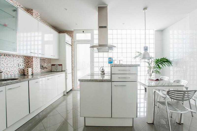 Foto b8fb2164-5256-4d34-b515-49a1fcce7a6d. Casa con riscaldamento parcheggio in Centro Histórico Gandia