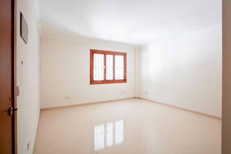 Foto caa95c1d-4695-47dc-9f40-4ae83df12709. House with heating parking in Centro Histórico Gandia