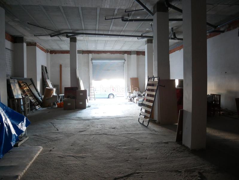 Foto f27a8a19-246a-418c-b3a1-28897fbee368. Locale commerciale in Corea Gandia
