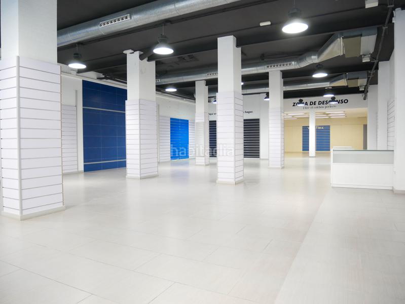 Foto 3a8c62e3-787c-4079-81cd-faddc3b548e2. Rent business premise with heating in Centro Histórico Gandia