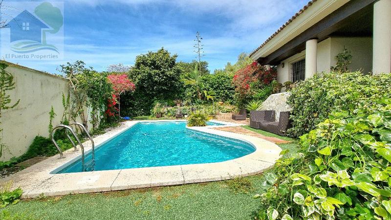 Foto 1706dc34-6893-42e4-9752-ea5ab0e25239. Chalet con riscaldamento parcheggio piscina in Cuatro Pinos - El Carmen Puerto de Santa María (El)