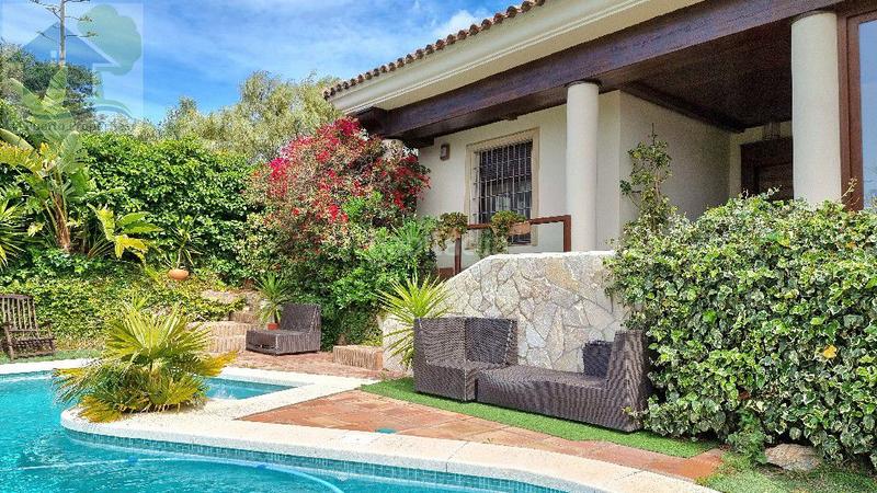 Foto a9ba92df-eb54-4fff-a00a-3e8832009bee. Chalet con riscaldamento parcheggio piscina in Cuatro Pinos - El Carmen Puerto de Santa María (El)