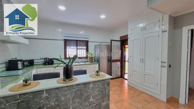 Foto 09e7d71f-3181-46d5-a79a-bd41d1d5d1b5. Chalet avec chauffage parking piscine dans Cuatro Pinos - El Carmen Puerto de Santa María (El)