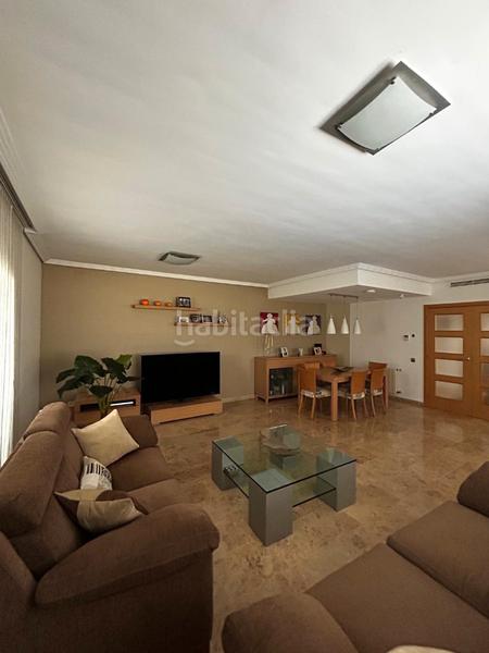 Foto 31f1f272-dbd4-4951-86fe-5b664f54b311. Chalet avec parking piscine dans Sierra Helada Benidorm
