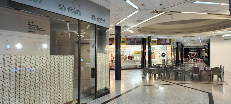 Foto 42a34974-0aea-4bc4-a89b-9e8cb63464a4. Lloguer local comercial a calle arabial 45 a Fígares Granada