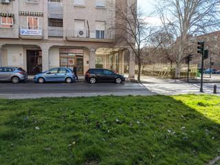 Affitto Locale commerciale in Calle calle doctor buenaventura carreras 5. Local comercial de 190m2 antigua guardería.  ideal para cualquie