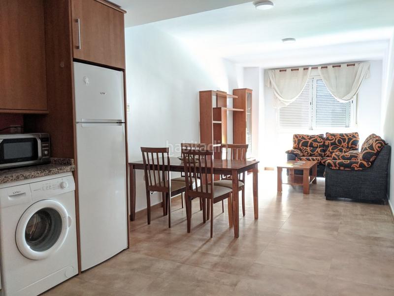 Foto 0573b1a5-1d43-4f5f-a9ca-f8f574ac1061. Piso en calle gaviota 8 edificio en venta calle gaviota en Granada