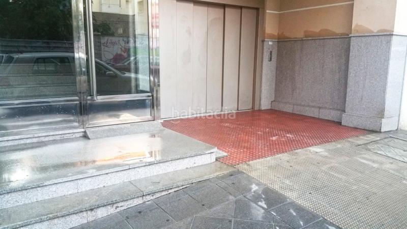 Foto 1c01d4b4-d221-4348-a953-a63f7b8a7b4b. Piso en calle gaviota 8 edificio en venta calle gaviota en Granada