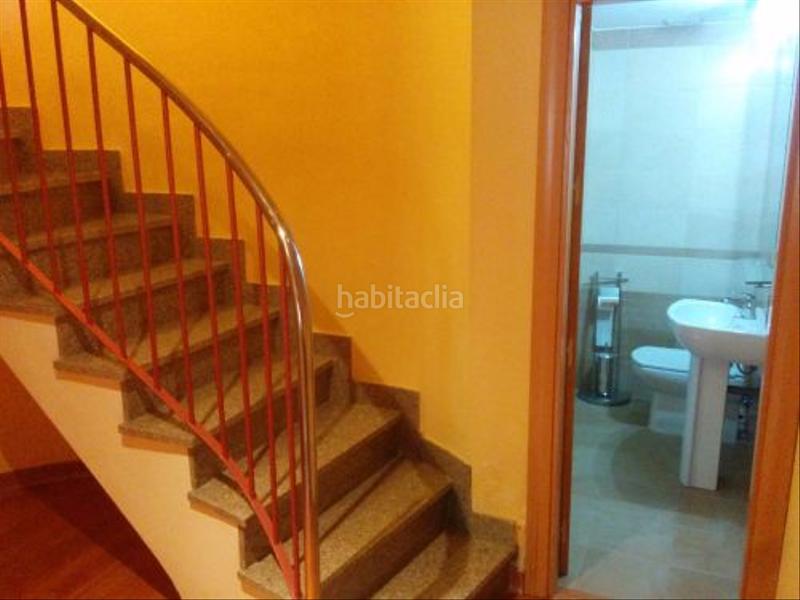 Foto 77329e00-8eba-46da-b53e-c54fe710bd79. Piso en calle gaviota 8 edificio en venta calle gaviota en Granada