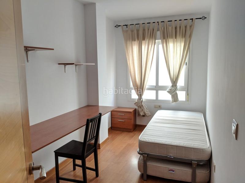 Foto fd5c3005-01d4-4162-907c-7b3d2e43d607. Piso en calle gaviota 8 edificio en venta calle gaviota en Granada