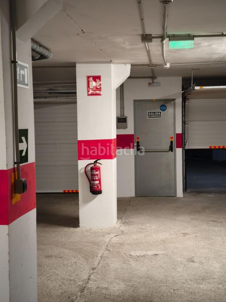 Foto bbb51fab-2279-4ba4-b59e-8c0f1e0fbc2a. Affitto posto auto in camino camino ronda 212 in Pajaritos Granada